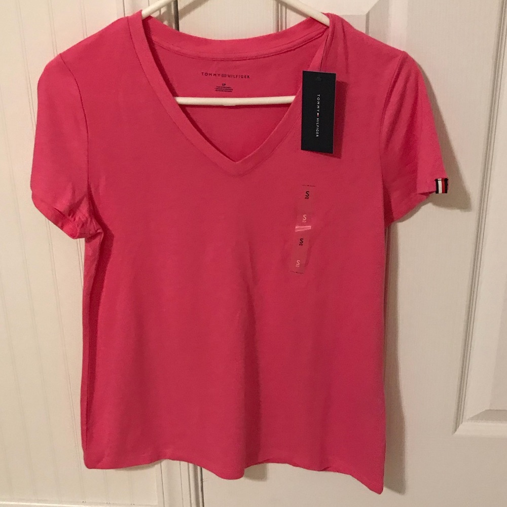 Tommy Hilfiger Size Small V Neck T Shirt. NWT